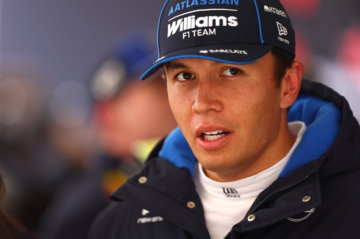 Albon cree que Williams F1 "no puede escudarse" en su problema con el peso