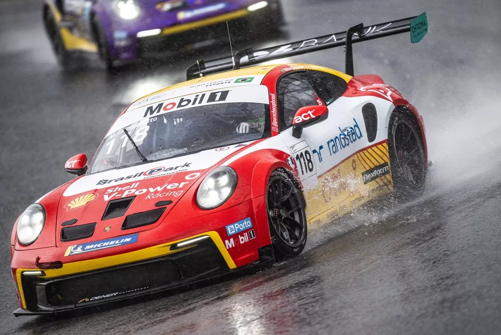 Matheus Comparatto em Interlagos
