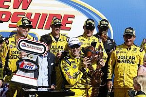 Kenseth avoids the late-race chaos, wins in New Hampshire