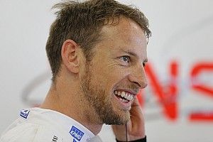 Button: McLaren not only option for 2017