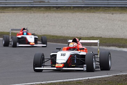 F4 NEZ Zandvoort: Tujula kaapt overwinning Verschoor, drie Nederlanders in top-zes