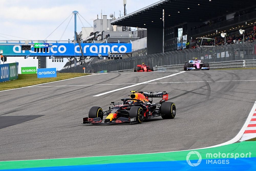 Alex Albon, Red Bull Racing RB16, Nico Hulkenberg, Racing Point RP20, and Charles Leclerc, Ferrari SF1000