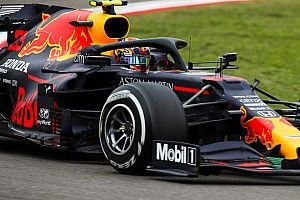 Villeneuve: Albon csak az útlevele miatt van még a Red Bullnál