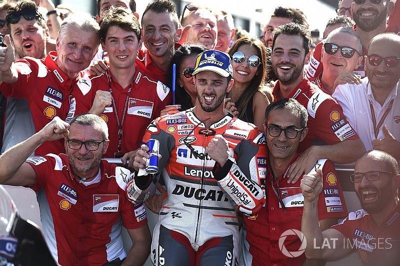 Dovizioso kwam schreeuwend over de finish: “Deze zege betekent veel voor Ducati”