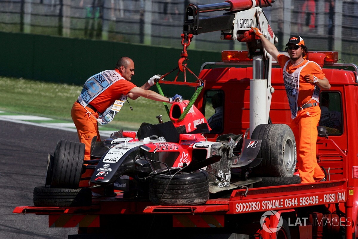 Az imolai baleset, amely a japán F1-es szuperlicencébe került (videó)