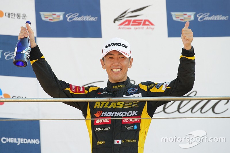 韓国スーパーレースで柳田真孝が今季初優勝。最終ラップの大逆転劇