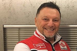 Gresini sigue mejorando y haciendo sesiones de fisioterapia