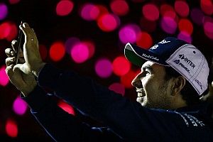 Revitalised Force India re-signs Perez for 2019