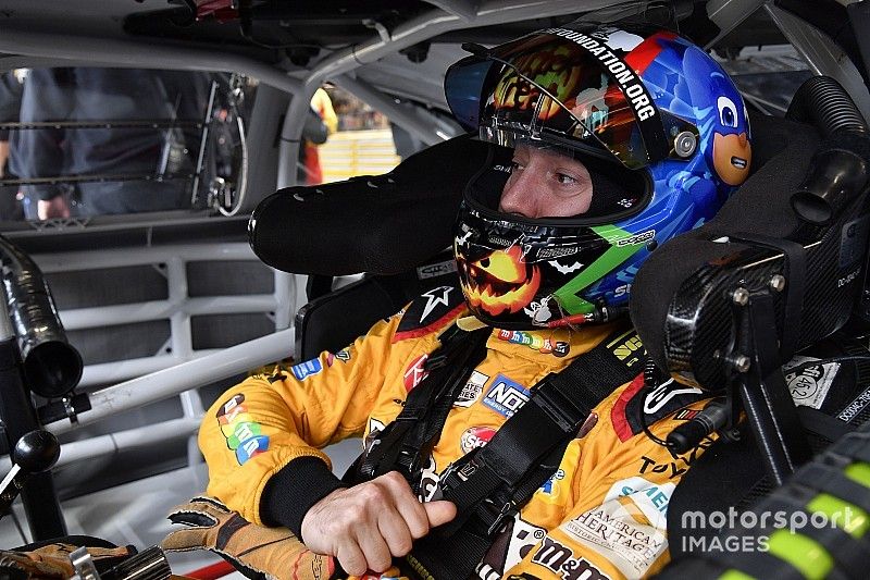 Kyle Busch, Joe Gibbs Racing, Toyota Camry M&M's Halloween