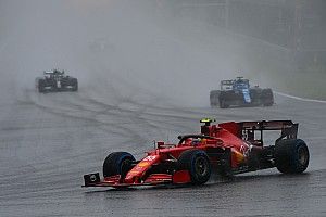 Sainz: ''Bugünlerde kırmızı bayraklara alıştık''