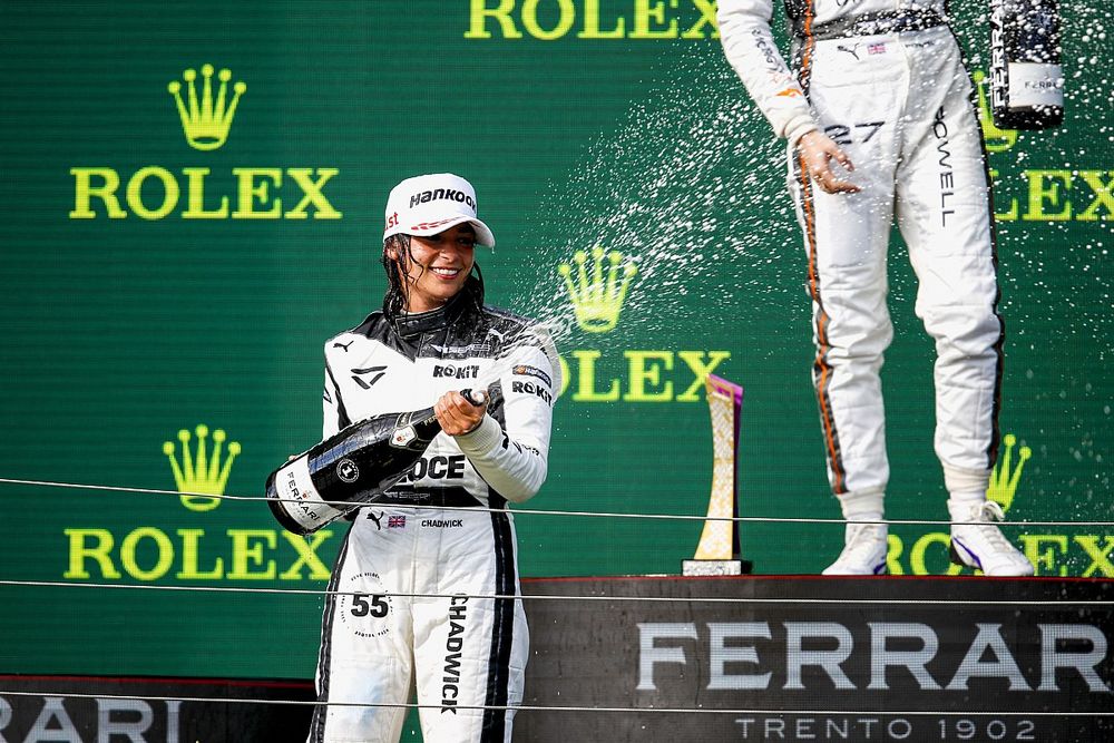 Hungary W Series: Chadwick dominates to take second win