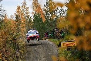 WRC Finland: Tanak leads as Hyundai surprises Toyota on morning loop