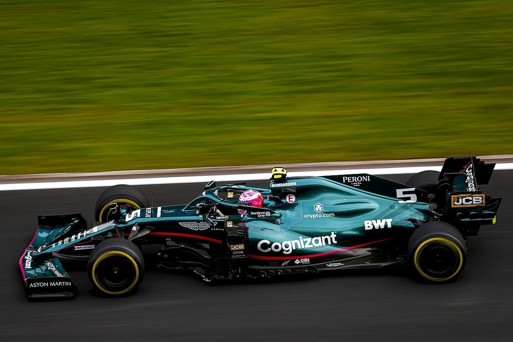 Ralf: "Bu yıl kazalar olmadığı sürece Vettel'in ilk ona girmesi zor olacak"