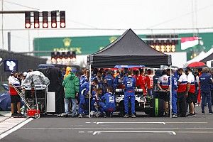 Hungarian GP under early red flag after multi-car crashes at Turn 1