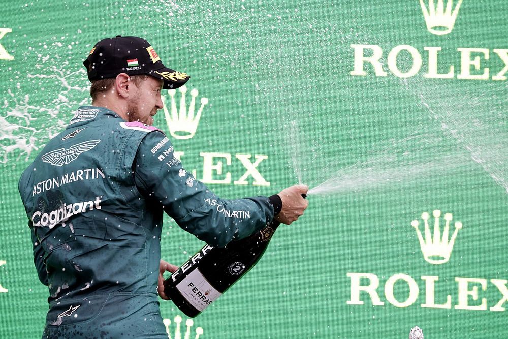 Russell a pontszerzés ellenére visszaesett az F1 erősorrendjében, Vettel is a top 10-ben!