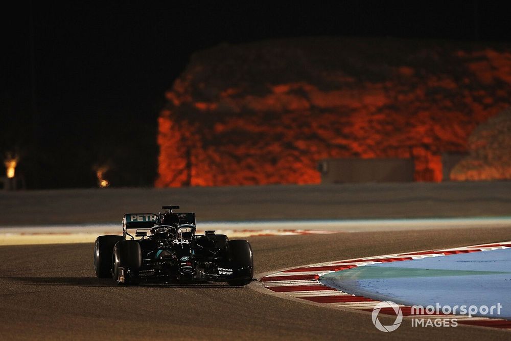 Hamilton szerényen ünnepelt, Bottas nem érti, min múlt, Verstappen a harmadik helynek is örül - így értékeltek a pilóták