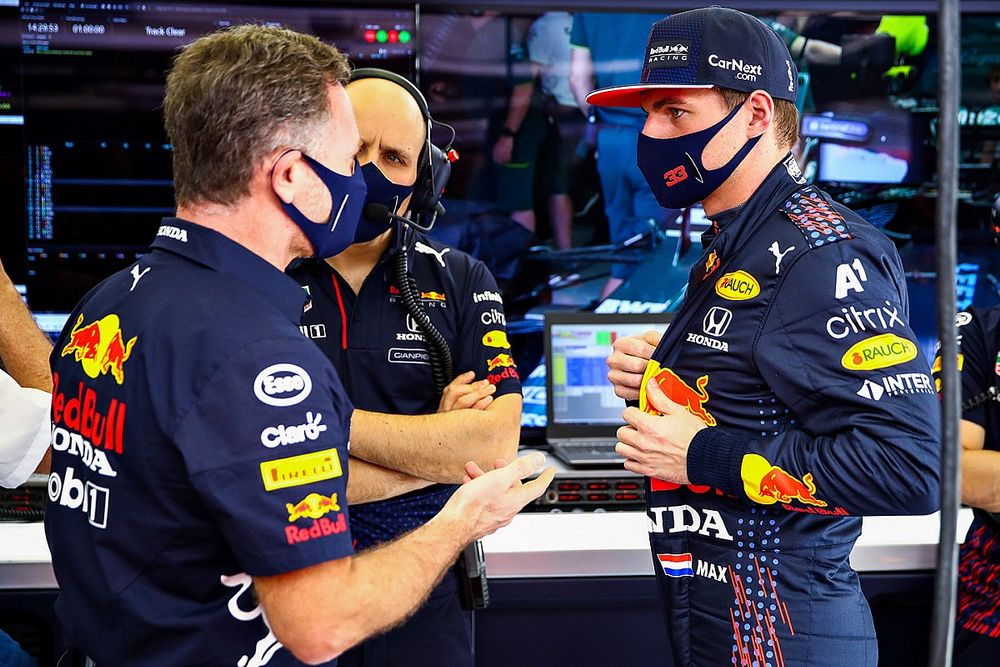 Max Verstappen, Red Bull Racing with Christian Horner, Team Principal, Red Bull Racing