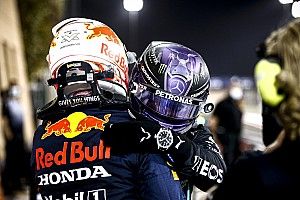 Verstappen prijst Hamilton: “Je moet hem de credits geven”