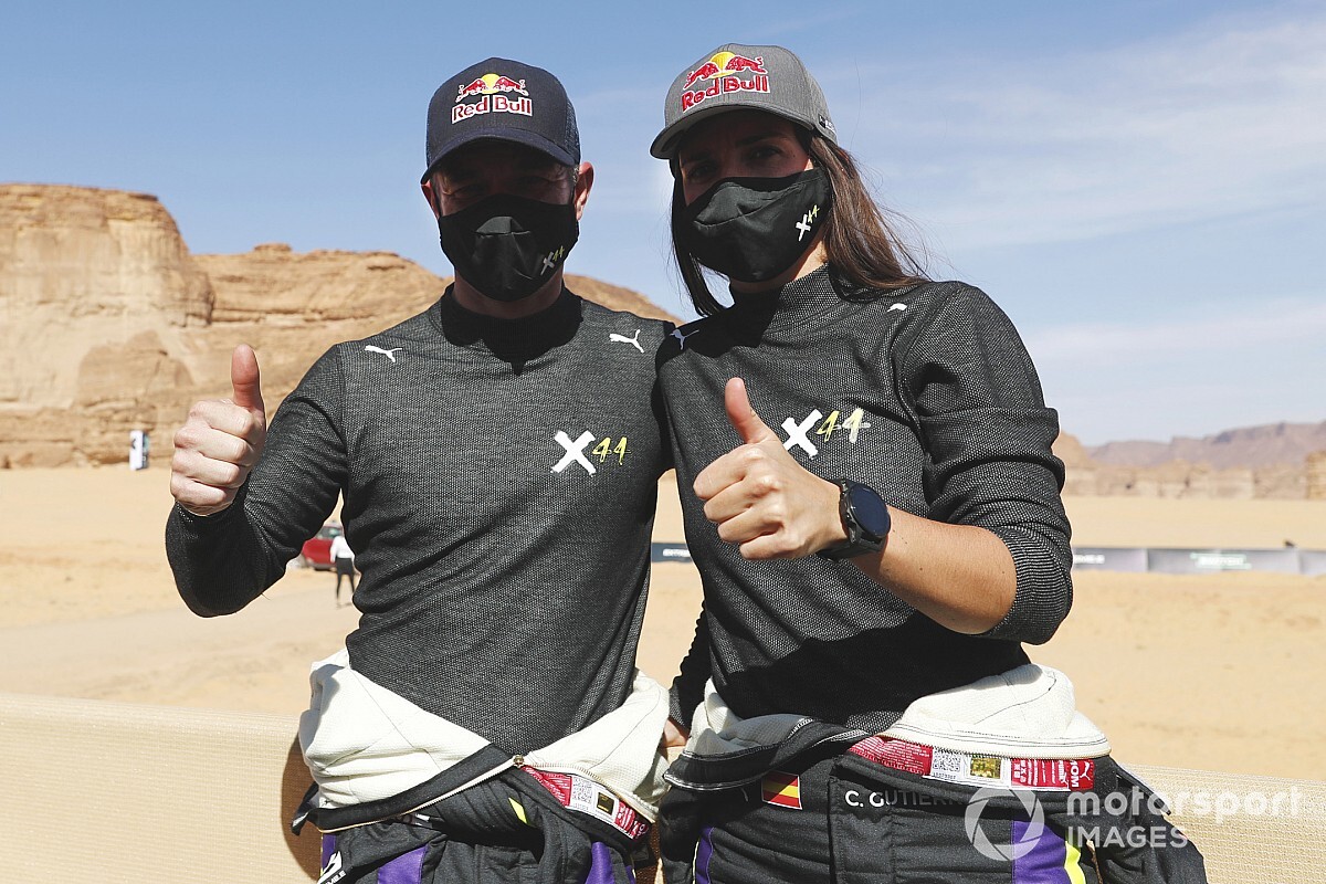Prodrive quiere que Cristina Gutiérrez corra el Dakar con Loeb y Roma
