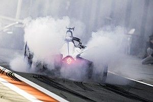 Kevin Siggy Menangi Ronde Ketiga Formula E: Accelerate