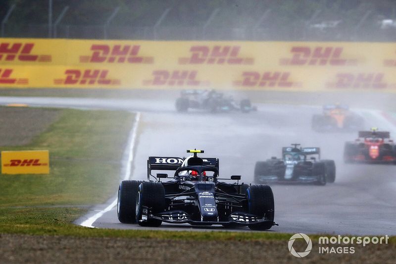 Gasly futam&aacute;t t&ouml;nkretette az elbalt&aacute;zott esős strat&eacute;gia