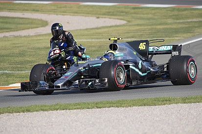 El video completo del intercambio de Hamilton y Rossi