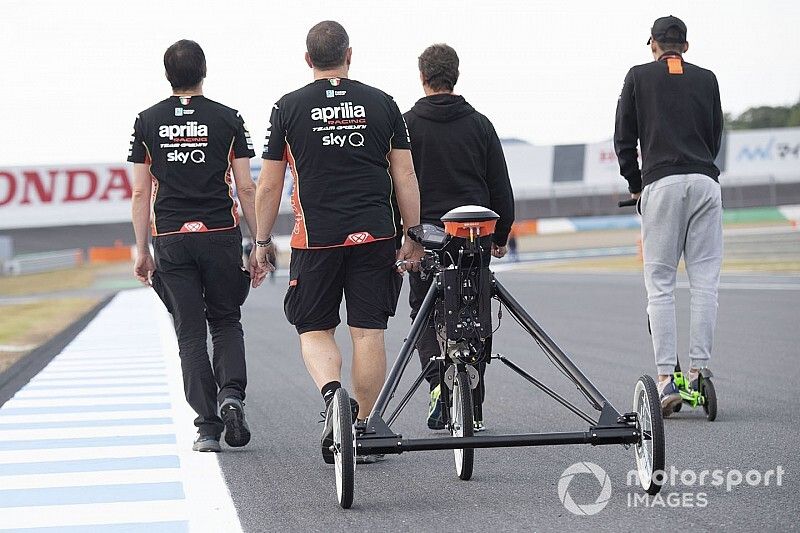 Aprilia pesca ingenieros en McLaren para su equipo de MotoGP
