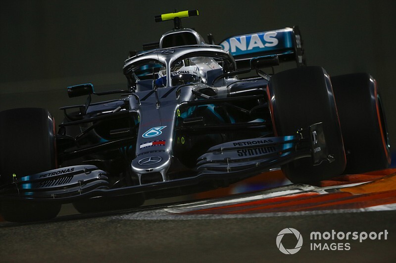 Bottas en Grosjean naar stewards vanwege crash in VT2