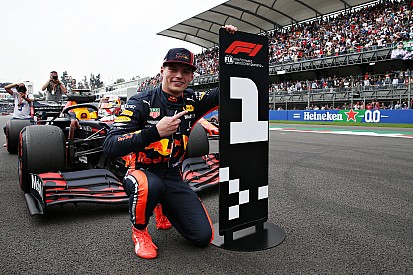 Marko: "Verstappen moet iets diplomatieker worden in titelstrijd"