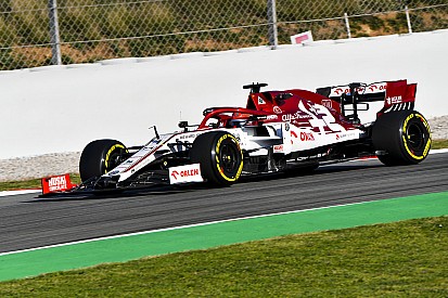 Test 2 Barcellona, Day 1: il motore Ferrari si mostra con Kubica