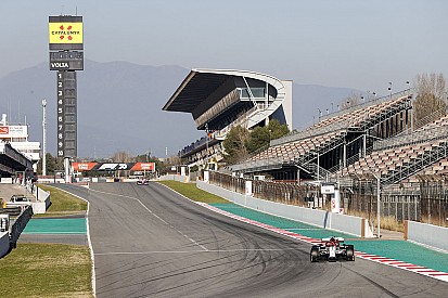 Raikkonen, mejor tiempo y bandera roja; Mercedes, con problemas