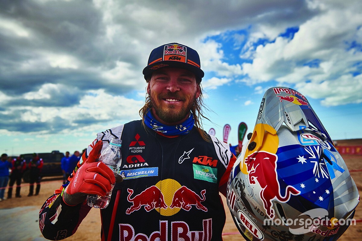 Toby Price riceve la Medaglia dell'Ordine d'Australia