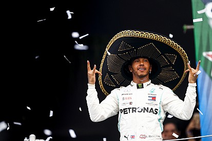 Hamilton, Albon'a destek verdi