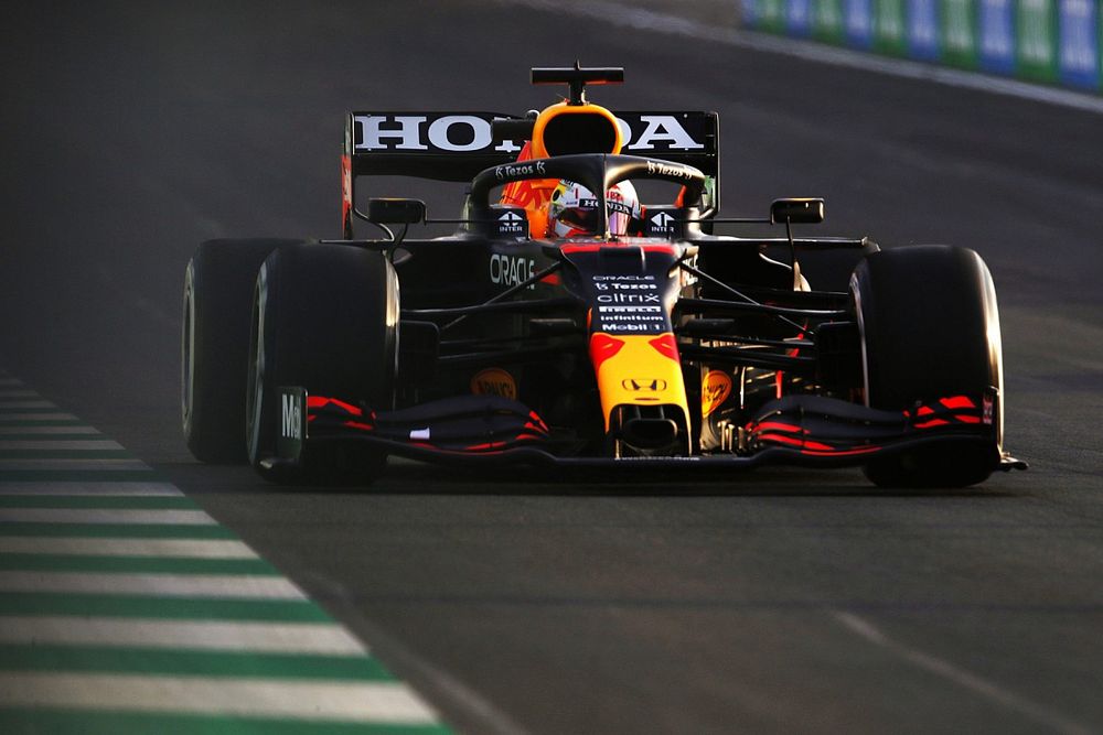 Max Verstappen, Red Bull Racing RB16B