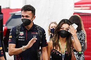 Button szerint Albon és a Williams nyerő párosítás lehet