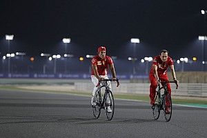 Sainz, Youtube y la preparación de la F1 para el GP de Qatar