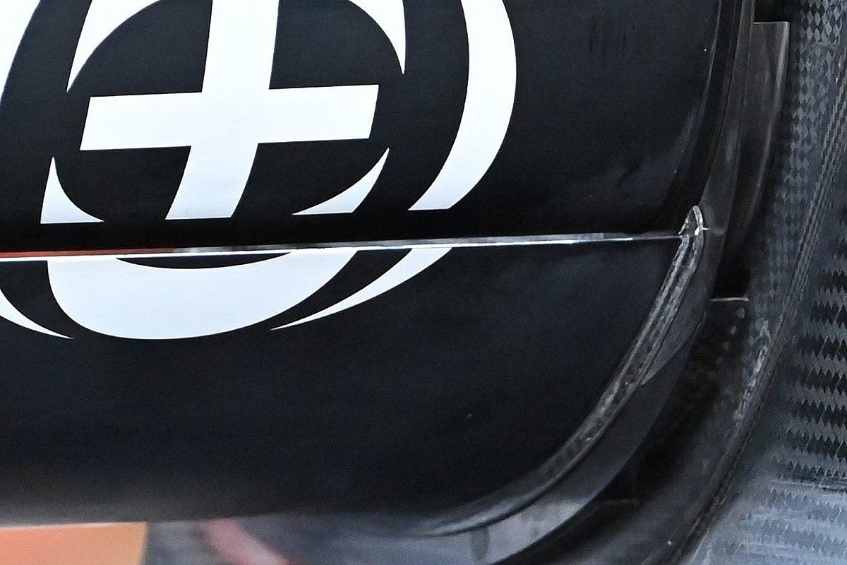 Wolff: Mercedes F1 rear wing images show