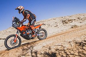 Petrucci takes maiden Dakar stage win after Price penalty