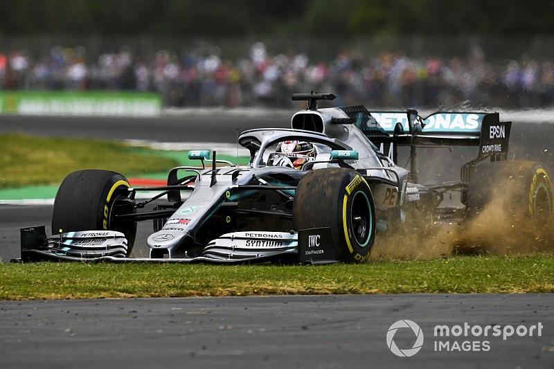 Hamilton: "Ferrari in crisi al venerdì, ma poi vengono fuori"