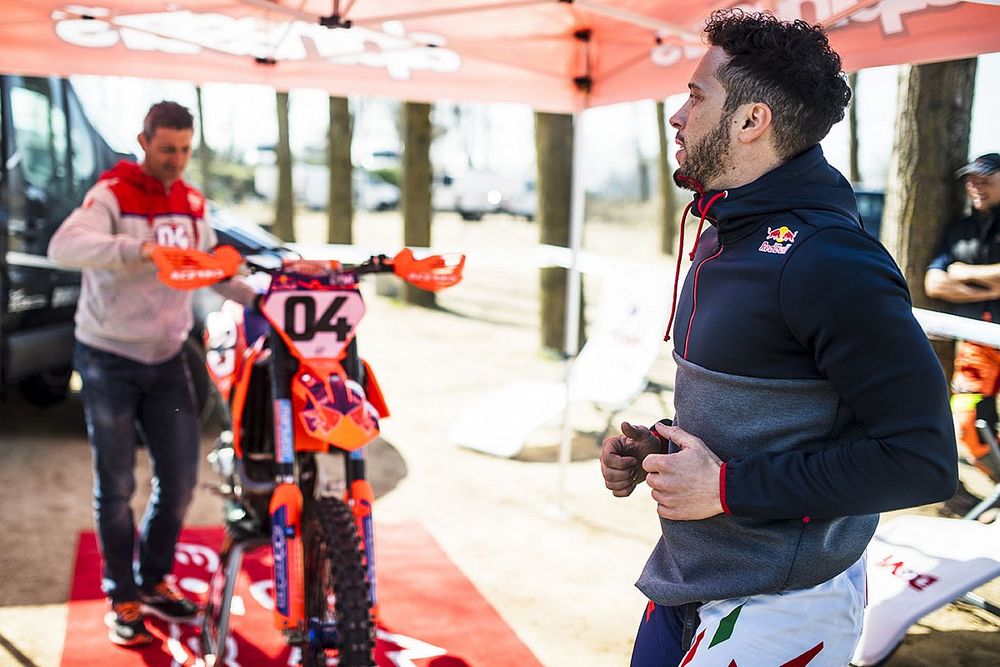 Dovizioso “estará listo para Jerez”, dice el médico que le operó