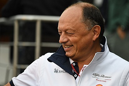 Vasseur, Alfa Romeo için farklı sürücüler düşünmüyor