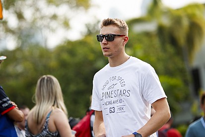 Sirotkin replaces stranded Lundgaard for F2 testing