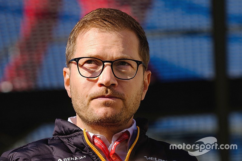 Akár Alonsót is behívhatta volna a McLaren Norris helyett?