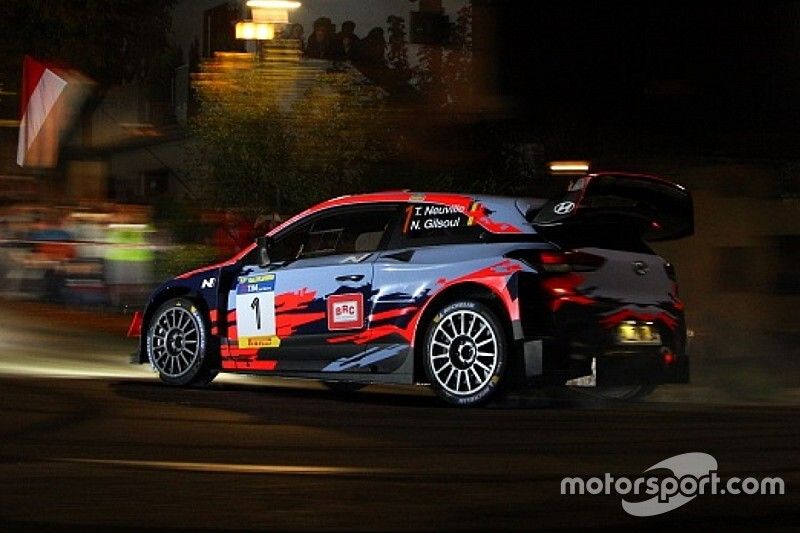 Rallylegend 2019: subito in testa Neuville con la Hyundai
