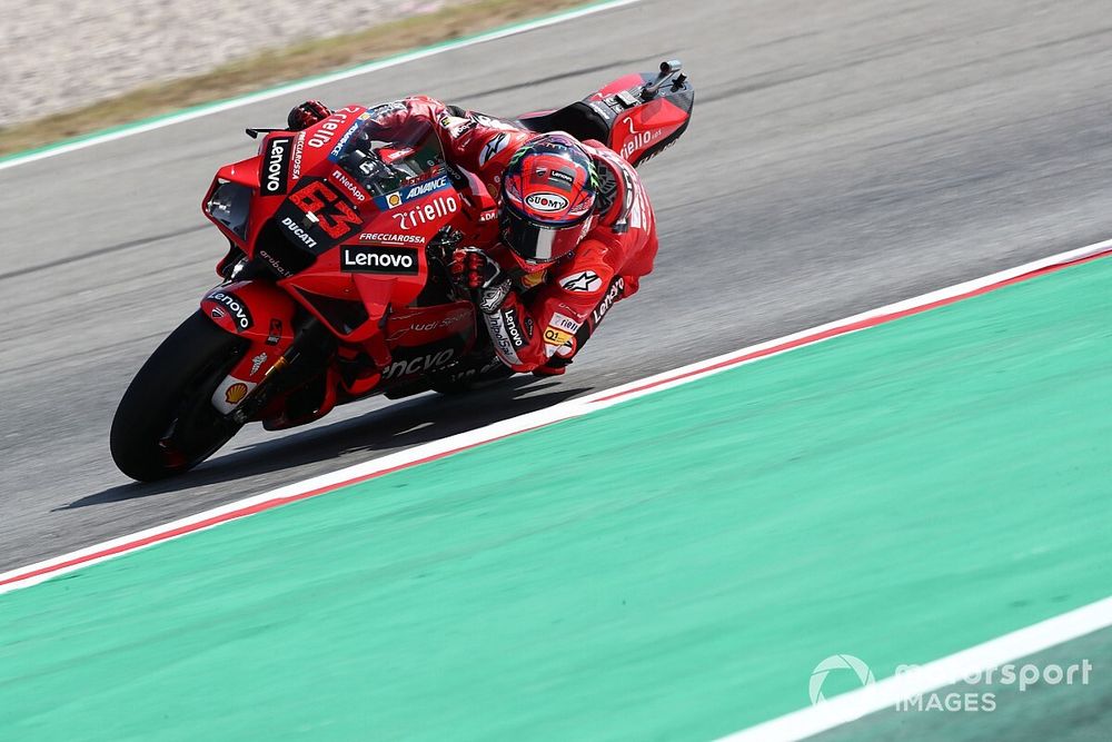Bagnaia onesto: "La moto è buona, io non ho guidato bene"