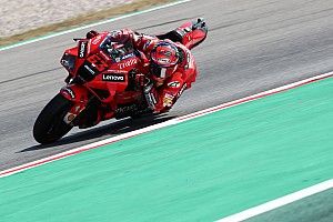 Bagnaia onesto: "La moto è buona, io non ho guidato bene"