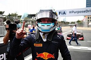 Dua Kali Menang di Baku, Vips Sebut Hitech GP Berkembang