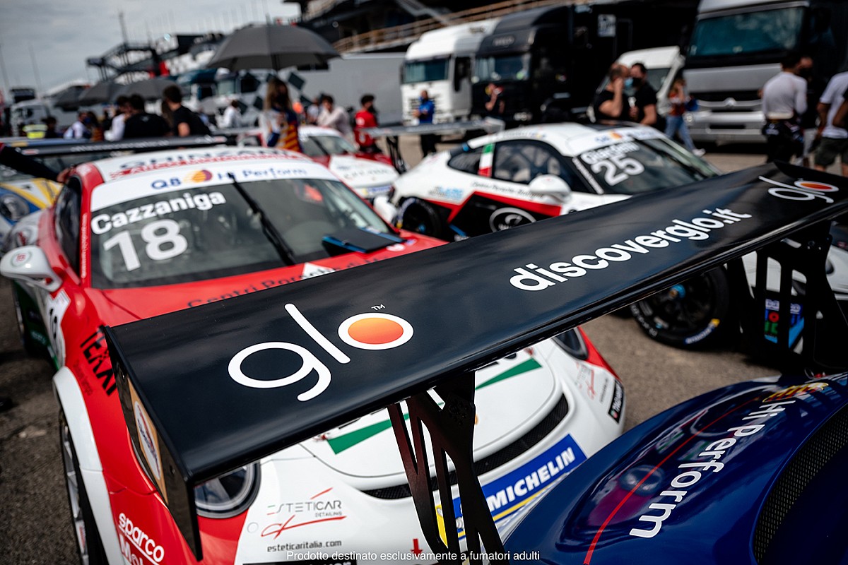 Glo è nuovo partner sulle vetture della Carrera Cup Italia