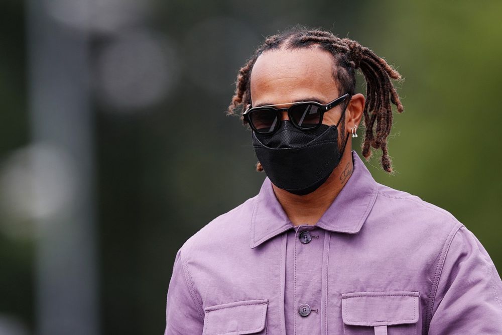 BRÉKING: Lewis Hamilton 2023-ig aláírt a Mercedesnél!