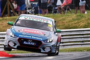 Snetterton BTCC: Ingram scores first win for Hyundai in Race 3